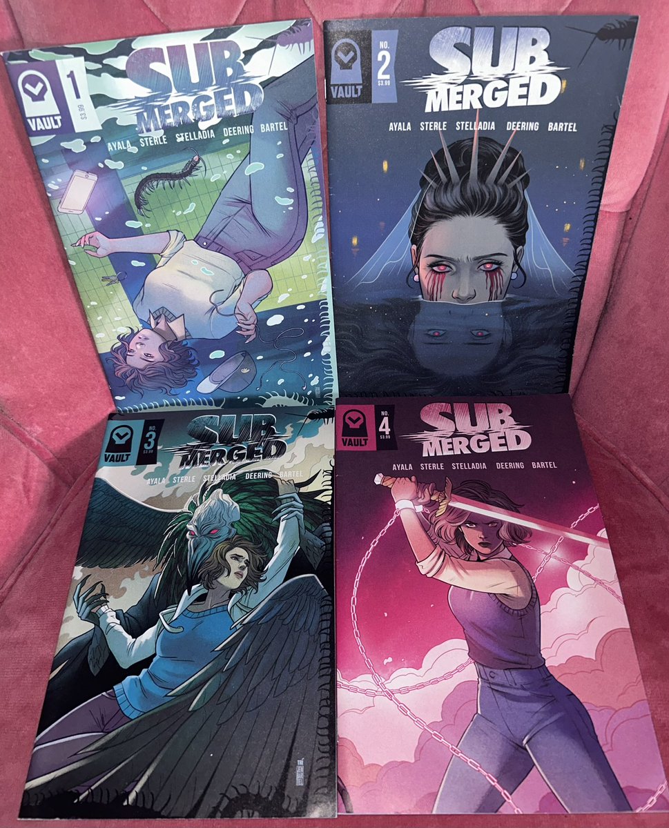 Rereading a fave today! “Submerged” from @thevaultcomics! @definitelyvita @lisa_sterle @Stella_di_A @DeeringRachel & @heyjenbartel! So lucky to have scooped Jen’s covers. 😍😎📚 VIVA COMICS!