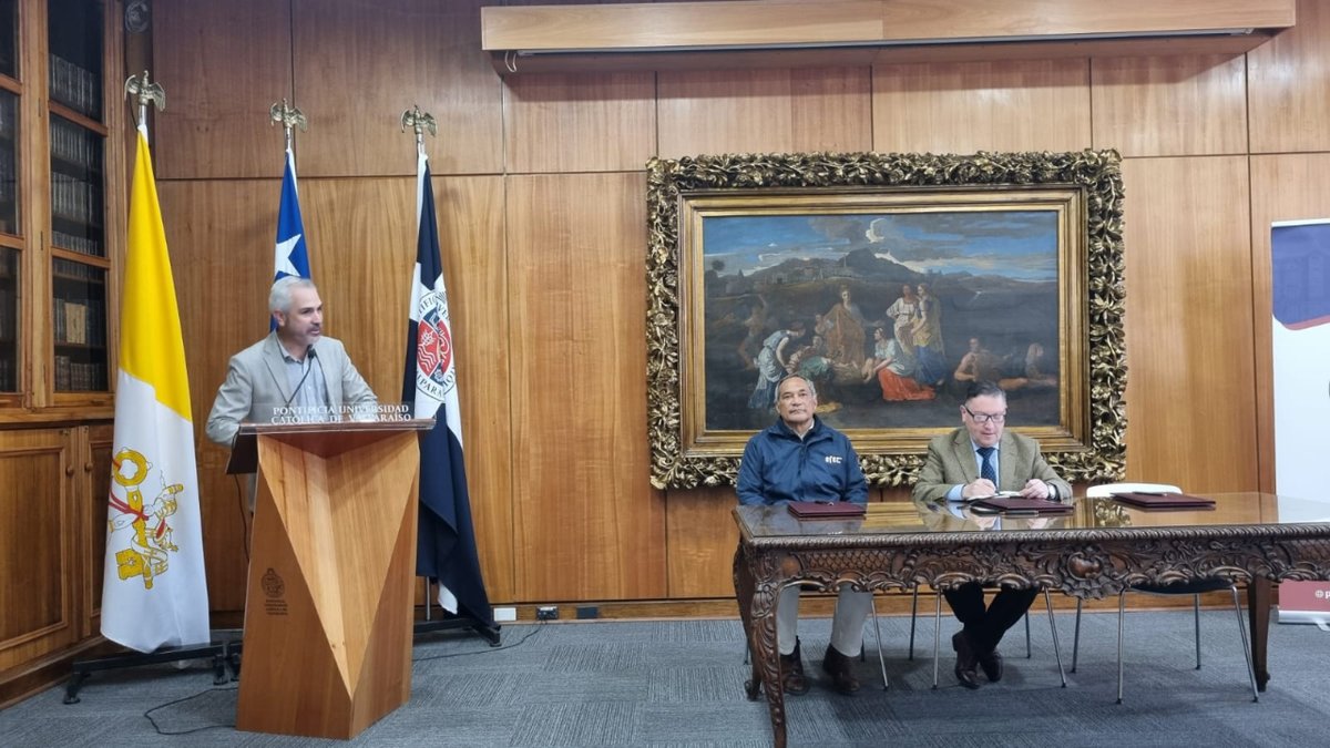 📌 Firmamos convenio de Marco de colaboración con <a href="/pucv_cl/">PUCV</a> 🫱🏻‍🫲🏼, para trabajar en de manera colaborativa en futuros proyectos de investigación, innovación y tecnología, artísticos-culturales, entre otros 👏🏼