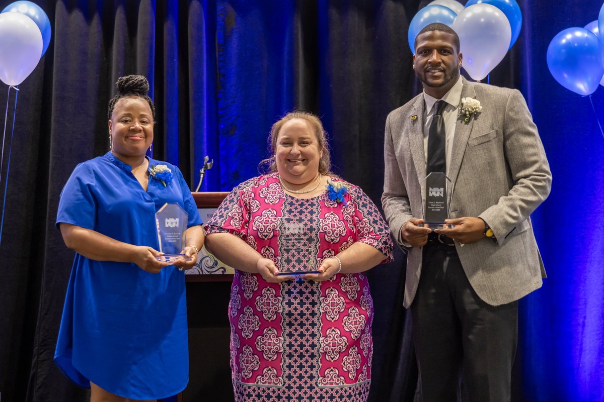 Congratulations to our 2024-2025 Teachers of the Year! Read about this special celebration of our dedicated teachers: bit.ly/NNPSTOY2425 #NNPSProud