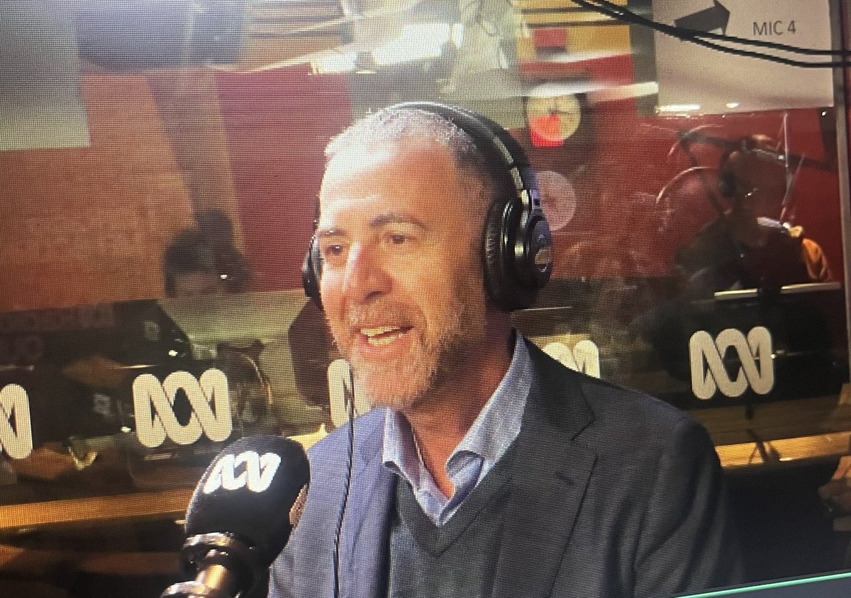 Jo Woods 📻🎧🇬🇧🇦🇺🐨 tweet media