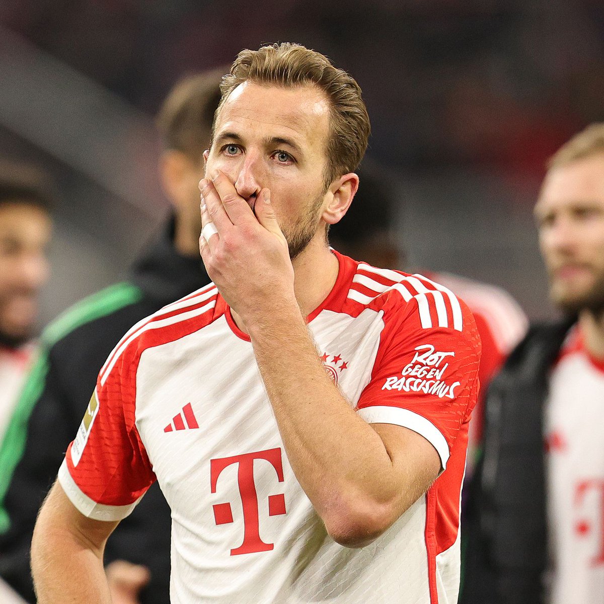 🚨⁉️ DISCUSS: Following Bayern's elimination from the Champions League tonight, did Harry Kane make a mistake joining the Germans? 🤔 #FCBayern
