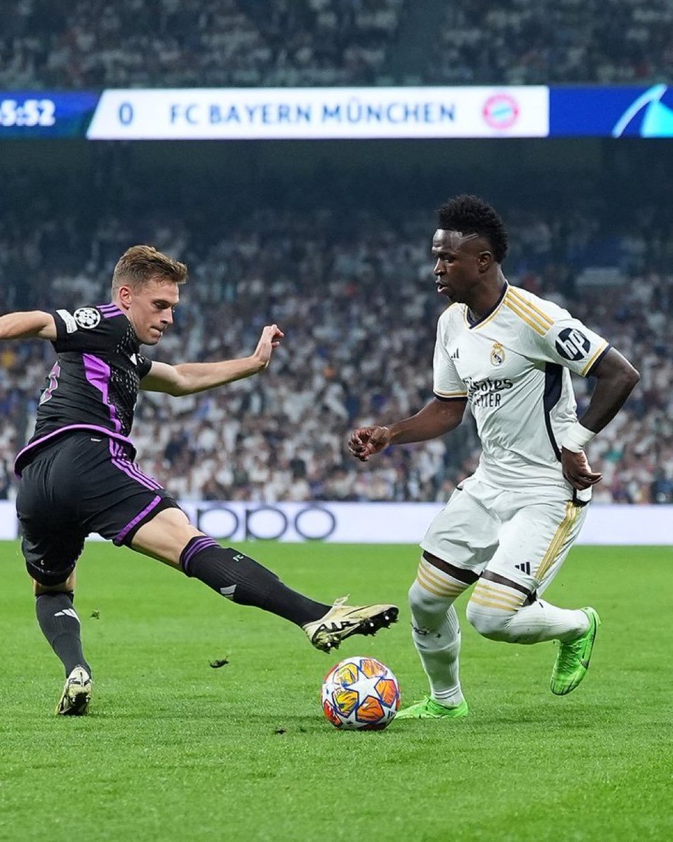 Vinicius Junior's game by numbers vs. Bayern Munich: 20 passes completed 9/17 duels won 7 dribbles completed (most) 5 shots 2 chances created 1 big chance created Had Kimmich on toast. 🍞🍞🍞