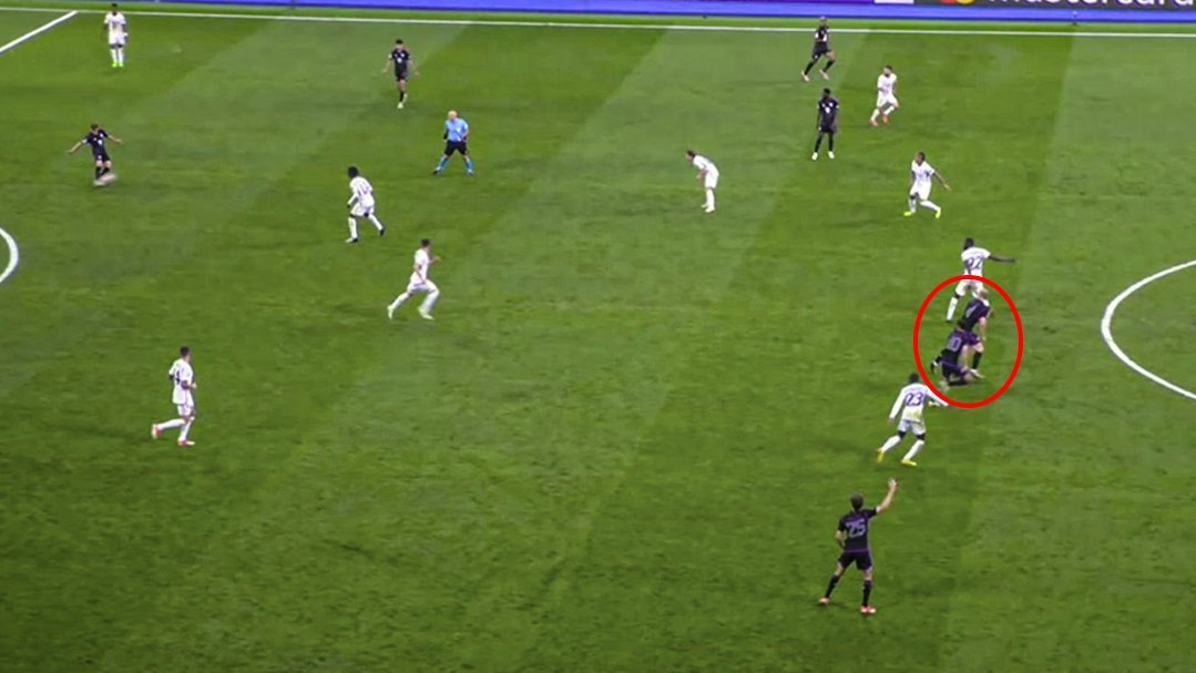 Faattine tweet media