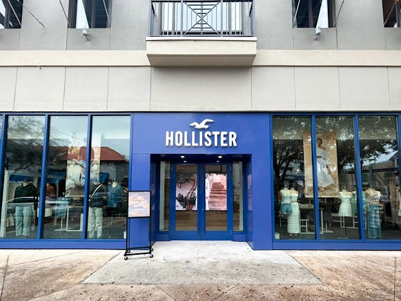 Recent install alert 🐳🌊💙

Hollister - Destin Commons in Destin, Florida

#Hollister #fabrication #retail #store #architecture #building #design #retaildesign #glass #aluminum #storefront #customized
