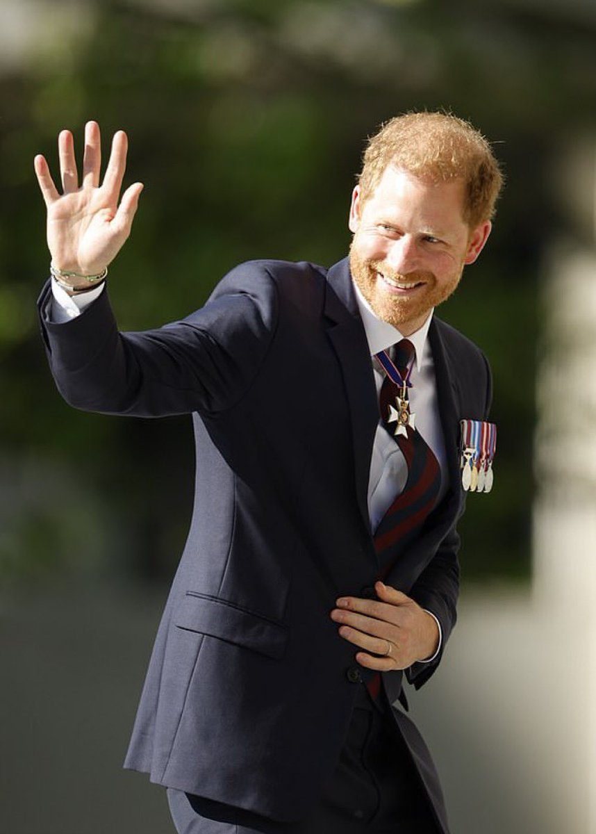 Charles & Co thought they were going to humiliate Harry by snubbing the Invictus Games service but instead, they ended up showing the world how childish and petty they are. Prince Harry is on the right side of history.