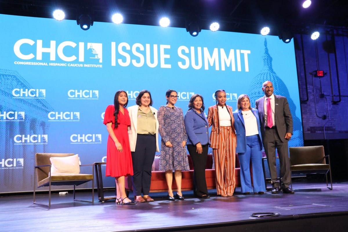 Our democracy works when all of our voices are represented in our leadership. I was honored to speak at the @CHCIDC issues conference today, to empower the next generation of Latino and Latina leaders in Congress.