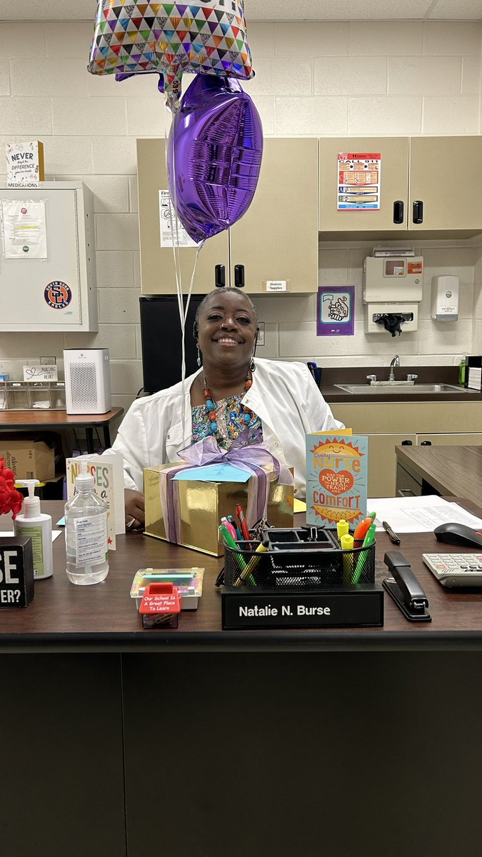 Happy Natl Nurse Appreciation Day to our Nurse Burse, thanks for all you do for our students! @scobb_eagles @CobbSchools