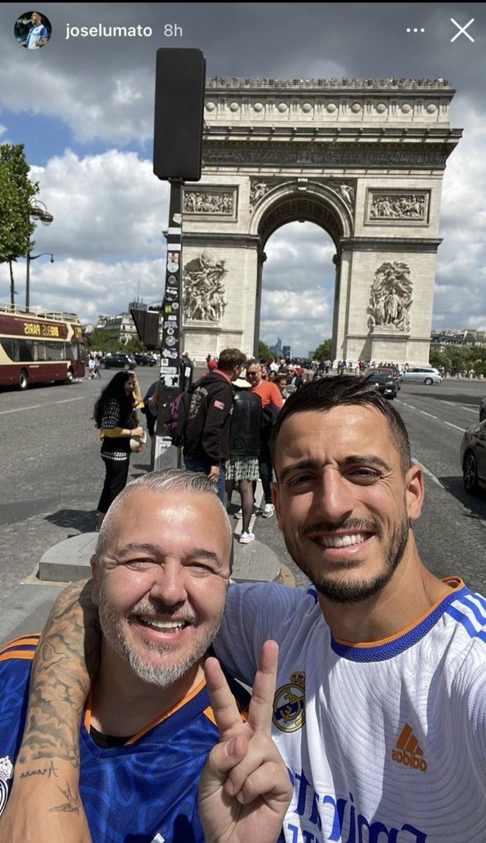 VINCIRM3's tweet photo. Este tio se fue a Paris hace dos años como aficionado del Real Madrid, hoy ha dado el pase a la final del Madrid. https://t.co/hOXwgg3Sua