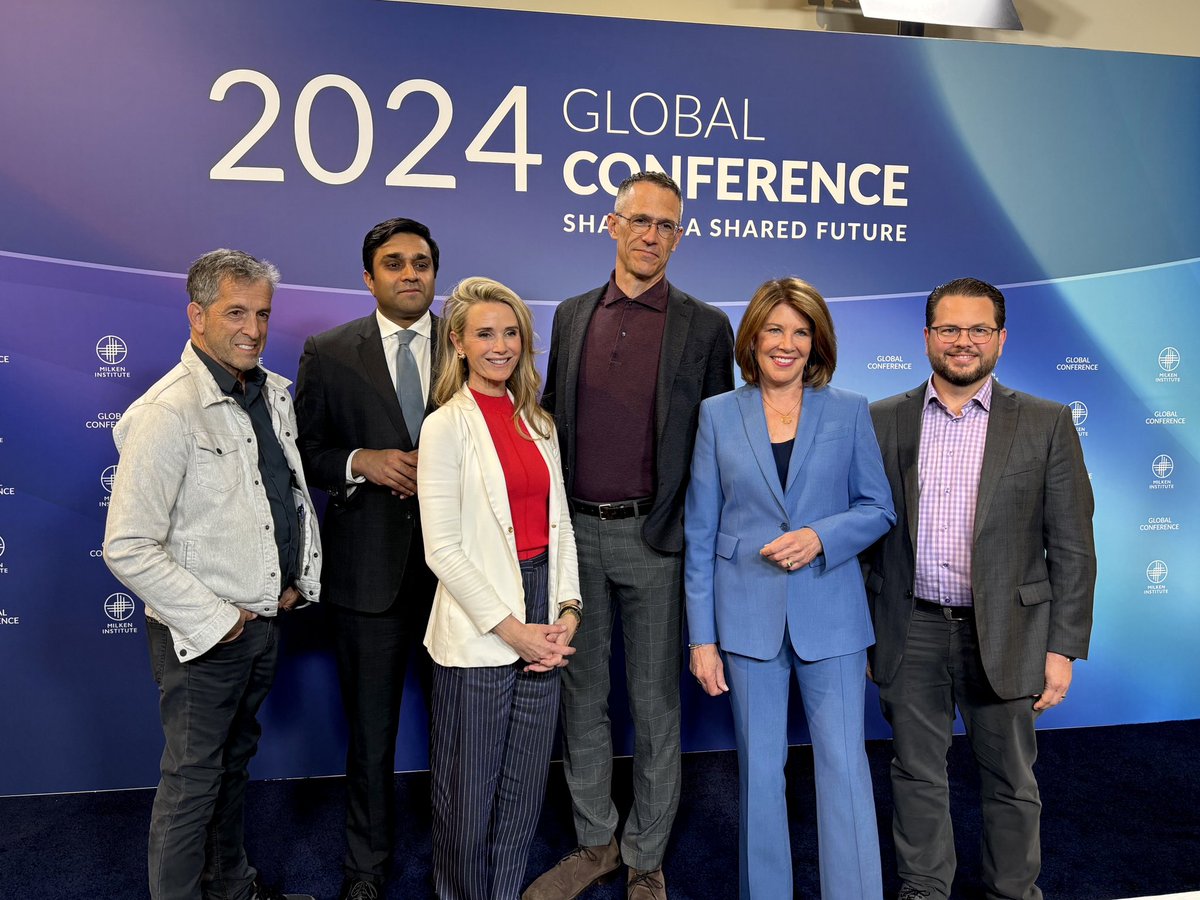 Honored to share thoughts to the esteemed and articulate panel addressing: Digital Media and Mental Health. 

Thanks to my fellow panelists and our moderator:  @jennifersiebelnewsom,
@ashvasnyc, @SherrieWestin, @williamready, @byjacobward 

#MIGlobal #MentalHealthAwarenessMonth