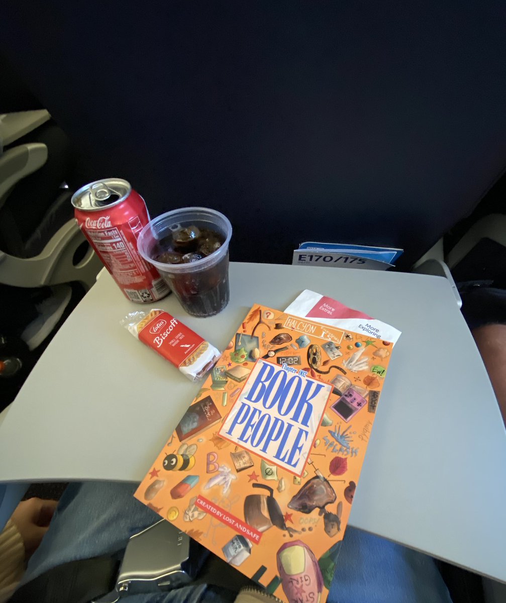 Maudyssey's tweet photo. A good read for a flight back home.

It's genuinely a really good and nicely done comic by my friend @Lost_AndSafe 
You can support his work at @ImaginaryBadgr and at @HalcyonComic https://t.co/EedCanVyPR