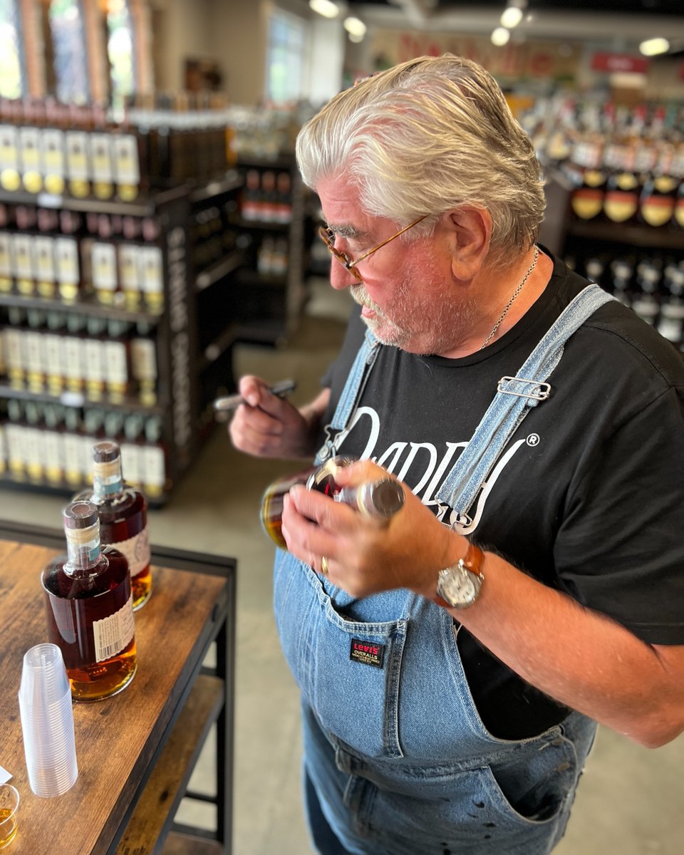 Daddy Rack himself signs bottles of our exclusive Single Barrel Tennessee Straight Whiskey! Crafted with locally sourced high-grade corn and aged for four years in charred level 3 new American oak barrels, each sip tells a story of dedication and craftsmanship.