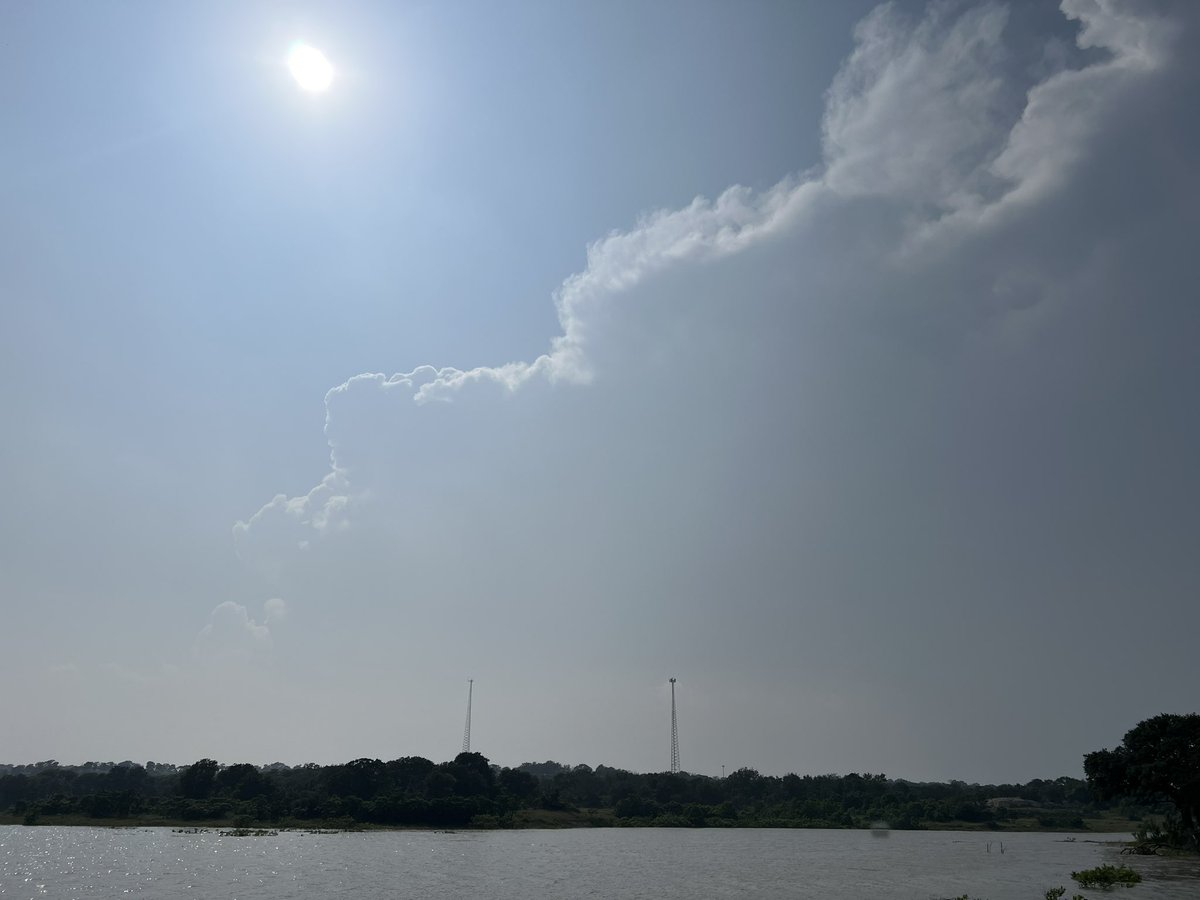 Very hazy looking west in Belton Lake, TX. #txwx