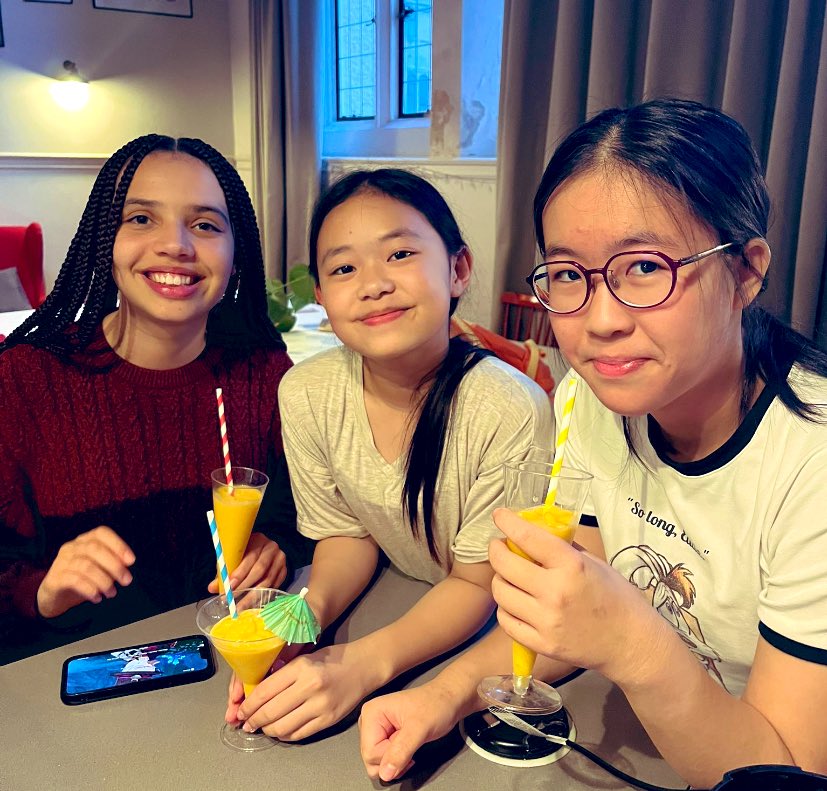 Lei Day is a celebration across Hawaii - focusing on Hawaiian culture and aloha spirit! The #House4 boarders enjoyed making homemade tropical smoothies to recognise the occasion! 🏝️🥥🍹🍍 #LeiDay2024 #Hawaii #InternationalCelebrationDay #iloveboarding