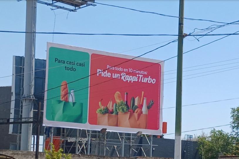 40 minutos de envío?🫠 Jajajaja mejor pido #RappiTurbo por <a href="/RappiMexico/">Rappi México</a> 😌