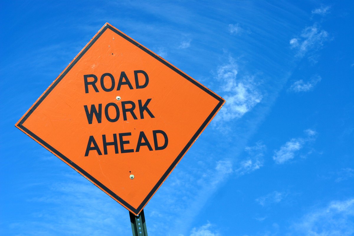 📣Heads up Guelph! The eastbound right lane on Speedvale Ave. E. is closed near Speed River due to safety concerns caused by road surface settlement. Please be careful when travelling along Speedvale Ave. E. Updates to come as info becomes available. ow.ly/KKk550RzWg0