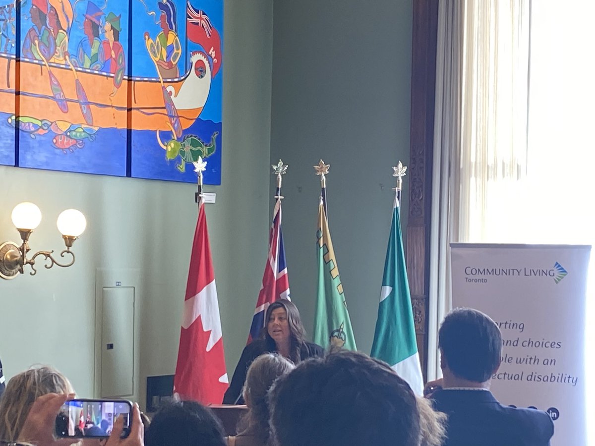 Thank you @MTaylorNDP for speaking at today’s @CLOntario and @CLToronto Day at the Legislature Reception and helping to raise awareness for the needs of individuals with developmental disabilities and the agencies that support them. #SupportDS