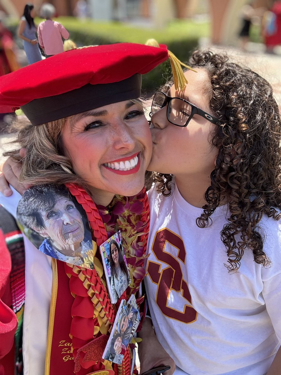 I am sooooo excited and completely grateful to my children and hubby for standing with me and supporting me over the past 3 years!! Love you forever!!!♥️✌🏽💛 What a beautiful day for a @USCRossier doctoral graduation!♥️✌🏽💛 Fight On my friends and family!♥️✌🏽💛 #ALLmeansALL…