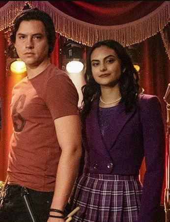 Even though we are just taking a picture to announce our relationship I still want to stand in front of her to keep her safe.