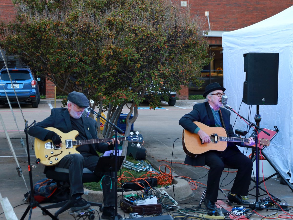 TheCraftGuild's tweet image. In less than 24 hours, we will kick off the Spring Show and Sale with our grand Opening Night Reception!! Join us tomorrow night at The Craft Guild of Dallas from 6 to 9 PM to get the first look at everything to come this weekend🤩✨
#CraftGuildofDallas #SpringShow2024