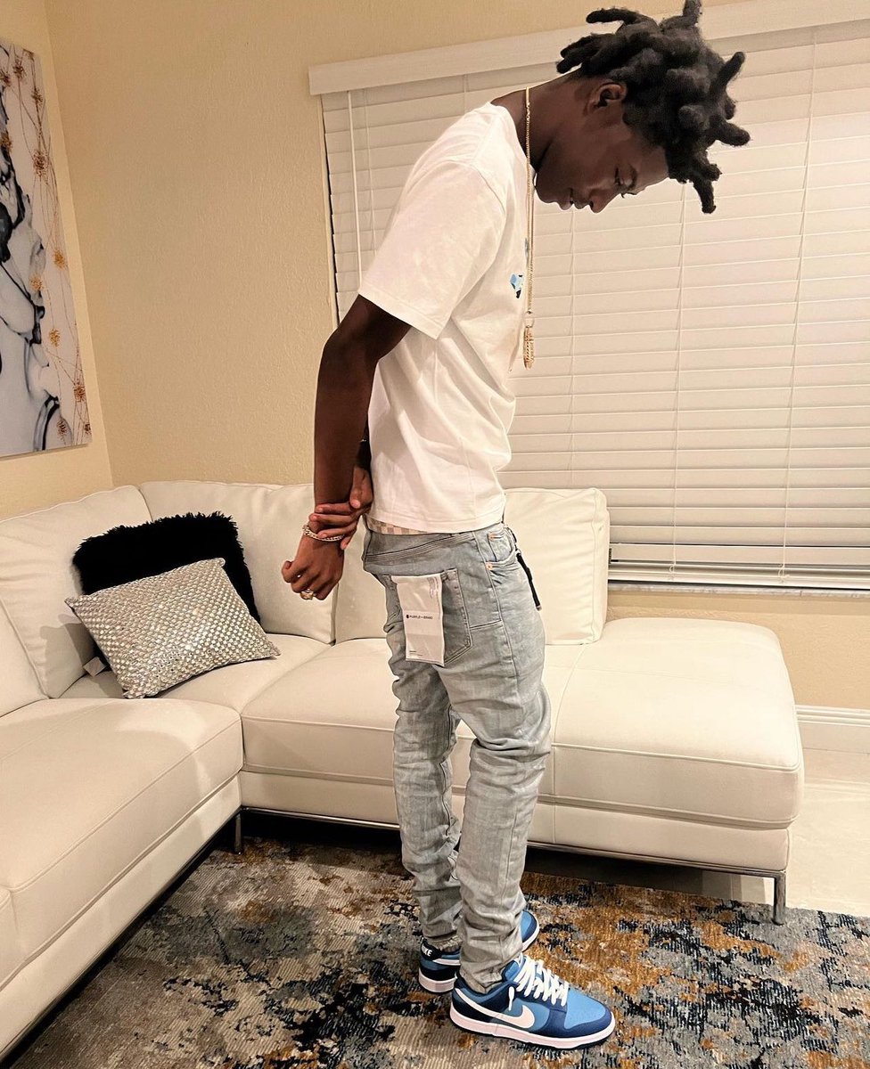 rawestkiyaa's tweet photo. I like mine over anybody 🖤🖤🫶🏾 https://t.co/EwE8Q6oKRE