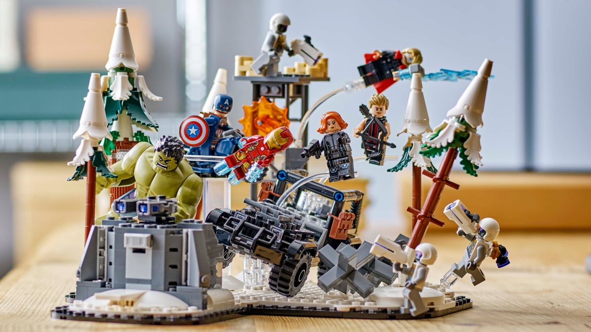 Lego's New Avengers Set Lets You Recreate One of the Coolest Shots in the MCU's History dlvr.it/T6cWQM