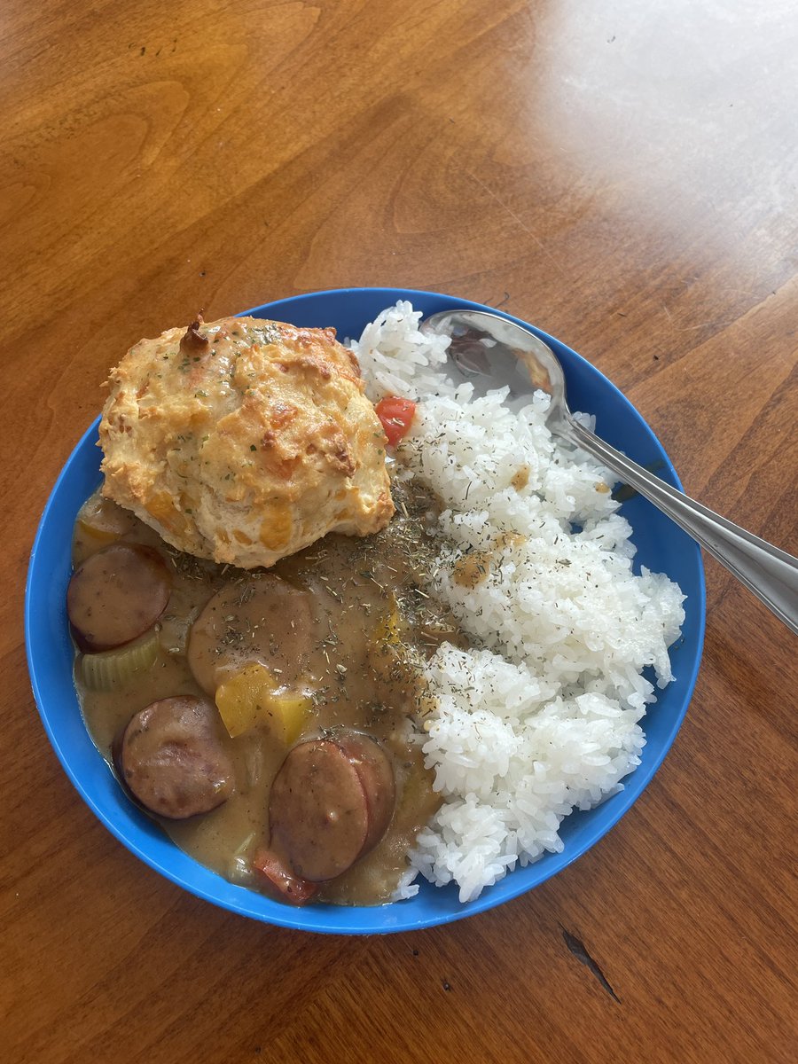 gumbo and cheesy biscuits for 7 boys