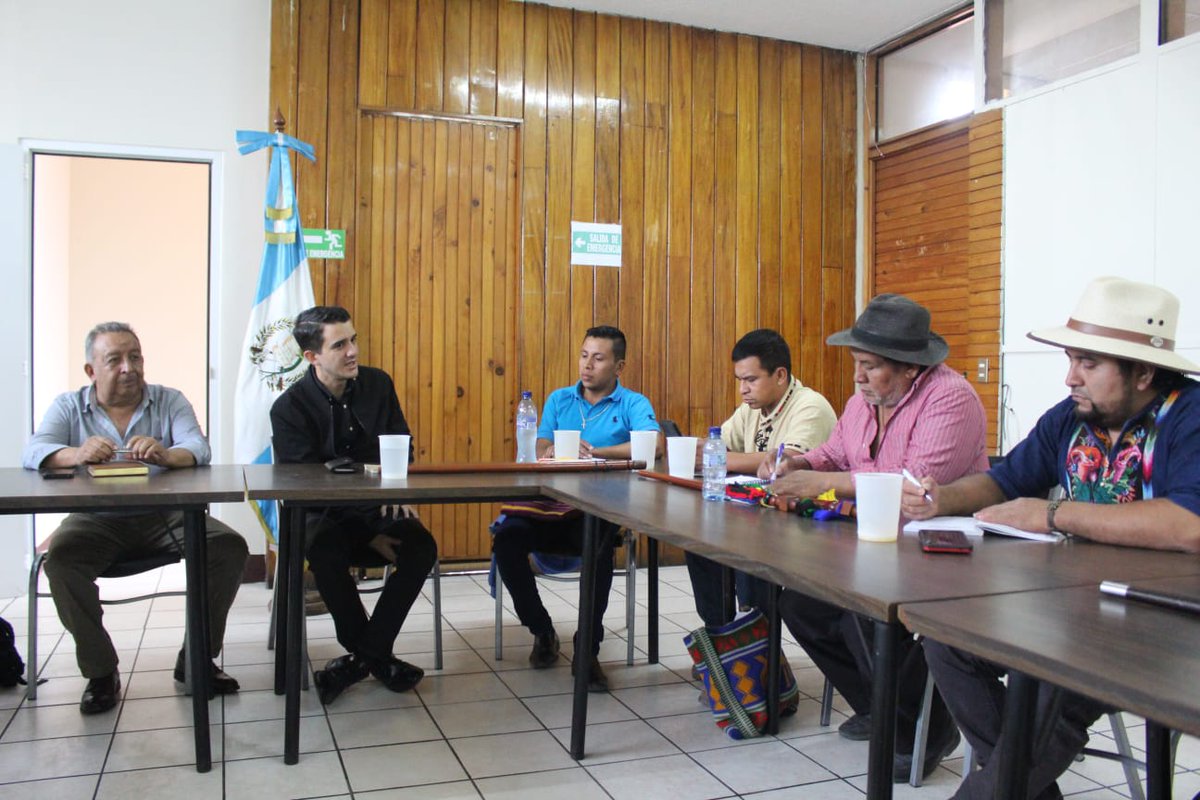 Gobernación de Puertas Abiertas🚪

Como parte de nuestra visión #PuertasAbiertas, estamos trabajando junto a las autoridades IXIMULEU, priorizando sus demandas y peticiones. 🤝
 #GuatemalaSaleAdelante