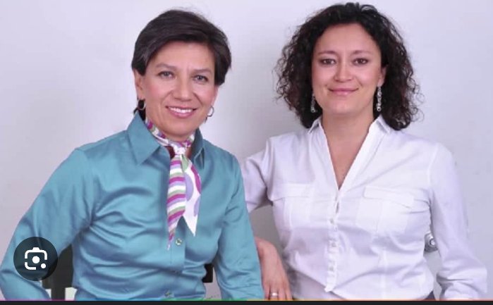 #DemocraciaEnAccion Será que las señoras @ClaudiaLopez y @AngelicaLozanoC , terminarán como Gyna Parody y la ex- ministra . Asiladas o escondidas de la justicia ? Es una pregunta .