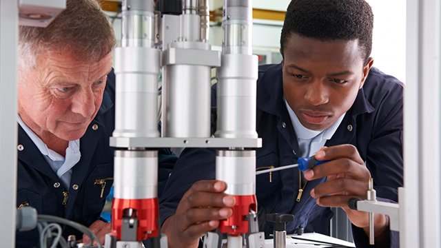 Always Bet On Black Men 🫅🏿👰🏿👰‍♂️👰🏽‍♂️♌️🦁💰 tweet media