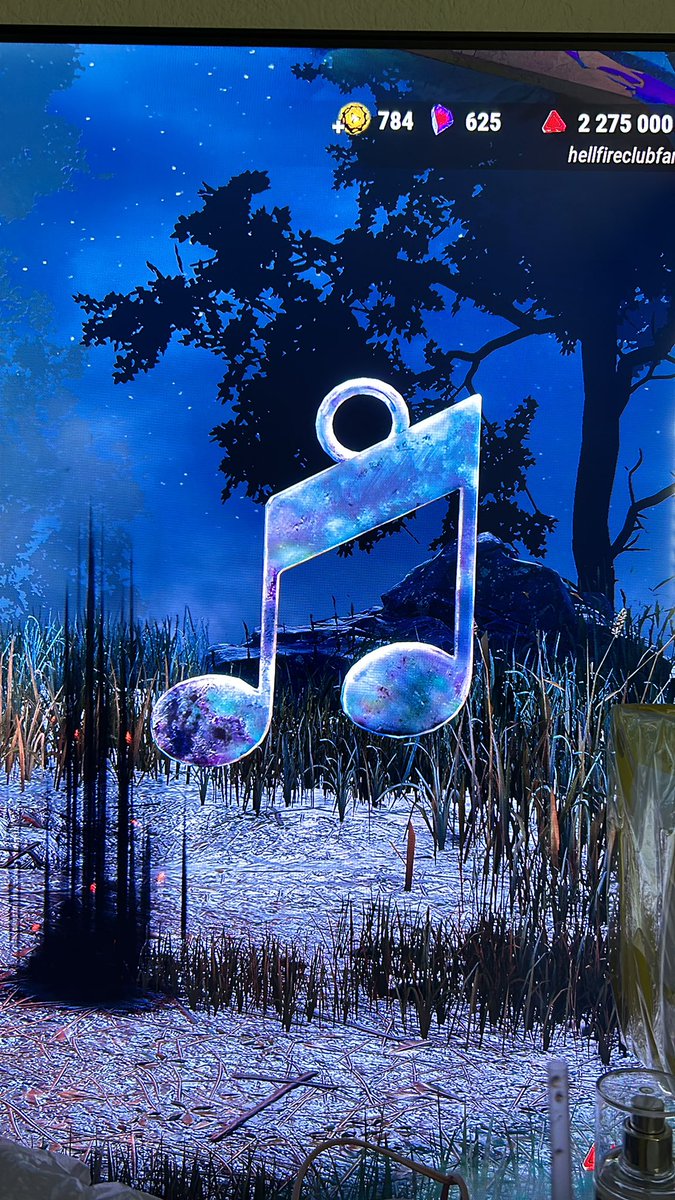 jenny_bon_98's tweet image. I got the Kate and music note keychains 🎸🎤🎵 #deadbydaylight #katedenson  #musicnote #music #singer