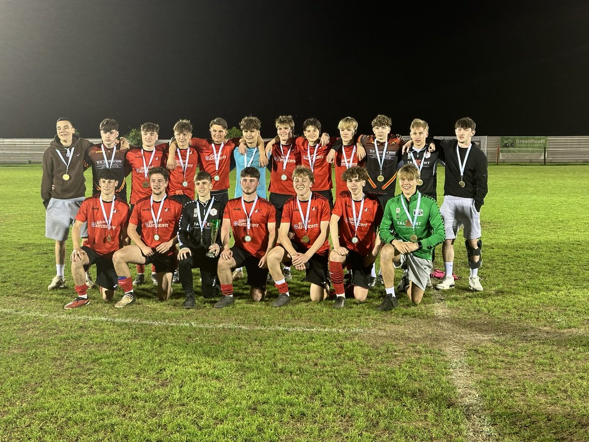 PSA & TRING ATHLETIC FC U18s tweet media