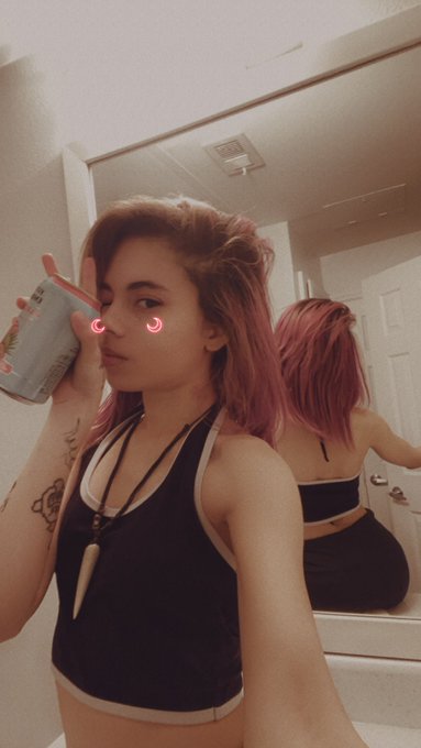 🥰🥰 https://t.co/h8YqkevbuB