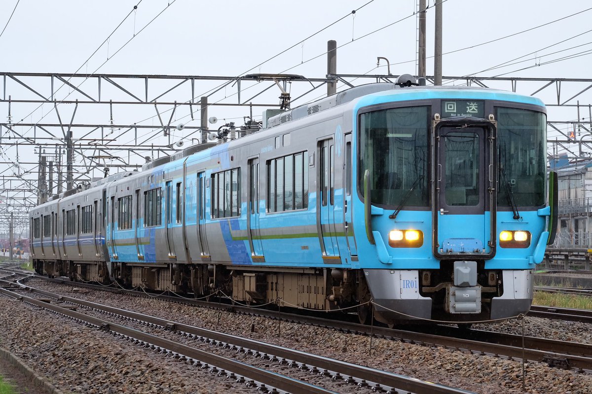 IRいしかわ鉄道
回426M
521系IR01+IR14(JR色)
2024.5.9 富山貨物〜富山