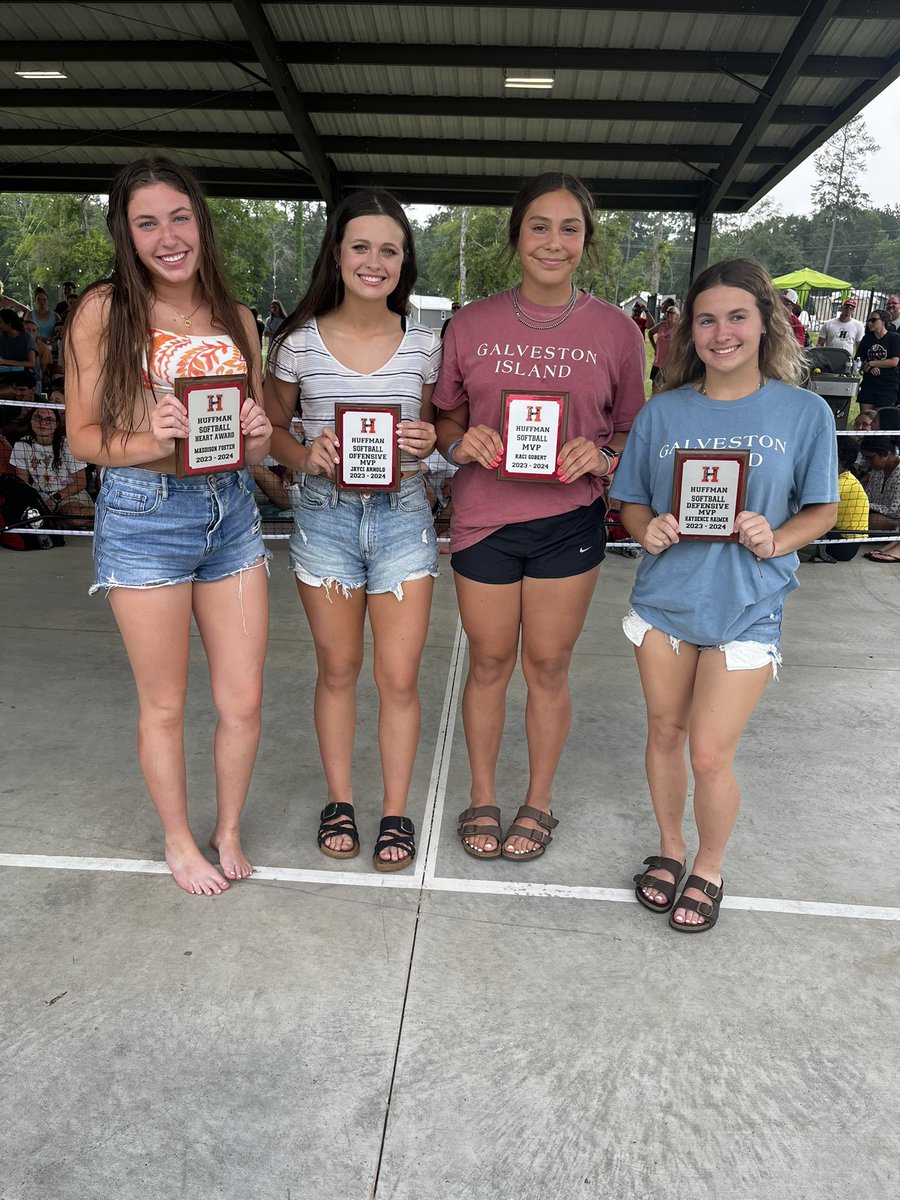 What an AMAZING day to celebrate our athletes at the Varsity Picnic! Congratulations to our 2024 award recipients MVP - Kaci Gobert Offensive MVP - Jayci Arnold Defensive MVP - Kaydence Raimer Heart Award - Maddison Foster
