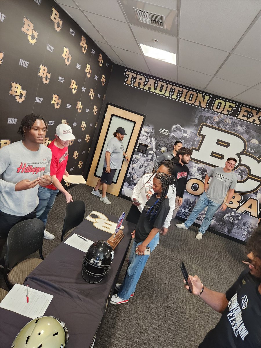 <a href="/ButteFootball/">Butte College Football</a> Sending 4 more Roadrunners on to the next level. #BCPride #traditionnevergraduates #BTA