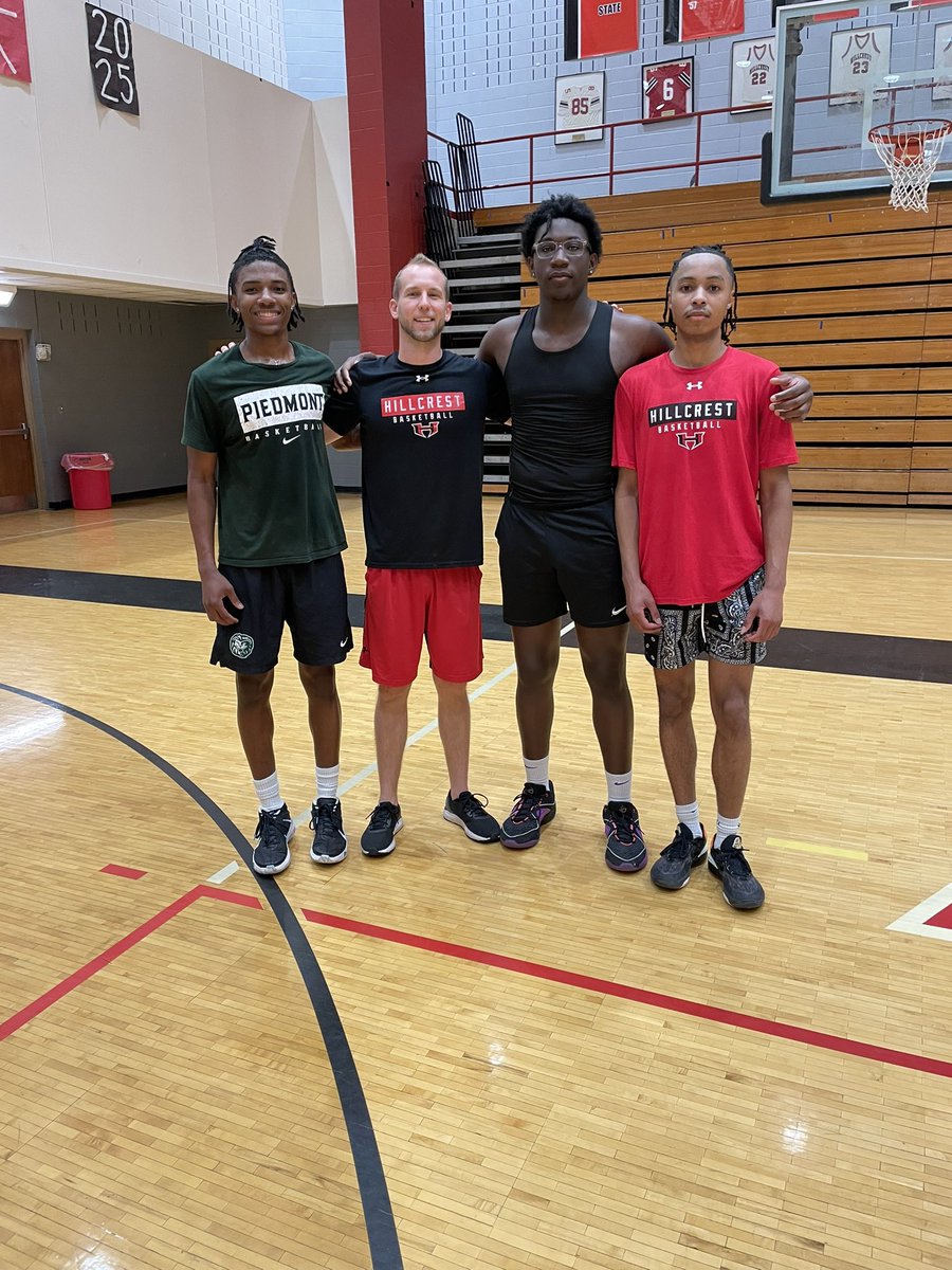 Zach Corliss (@z_corliss) on Twitter photo Was great to have some former <a href="/Hillcrest_Hoops/">Hillcrest Boys’ Basketball</a> studs in the gym for some work today!! Was great to have some former <a href="/Hillcrest_Hoops/">Hillcrest Boys’ Basketball</a> studs in the gym for some work today!!