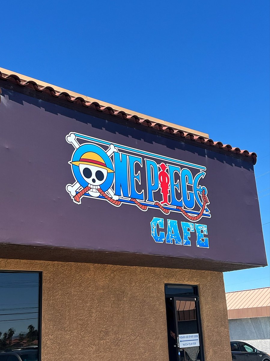 全米初のONE PIECE CAFE が #ラスベガス にオープン！
(5月11日グランドオープン)
風月お好み焼き屋さんがいつの間にかカフェに変身。

子供達はワンピース知らないけどミニケーキ($15)を買って今日のおやつに🍰
とにかく甘ーいアメリカのケーキ

One Piece Cafe
5600 Spring Mountain Rd
LV NV 89146