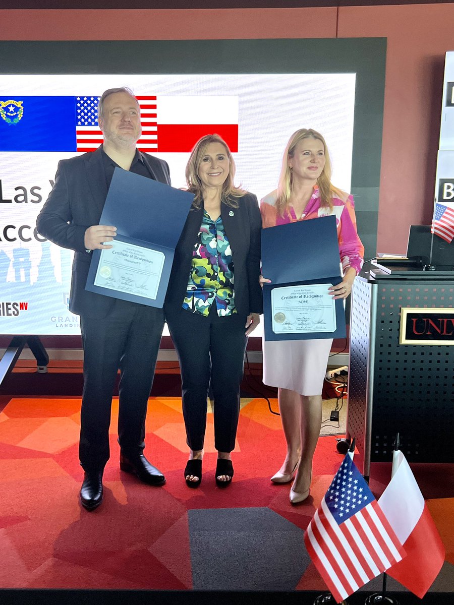 Today, I presented certificates of recognition at the Las Vegas Global Acceleration Forum honoring NCBR and Visionaries NV. This collaboration coincided with the government-led trade mission from Poland, celebrating World Trade Month, and the US Department of Commerce Export Week