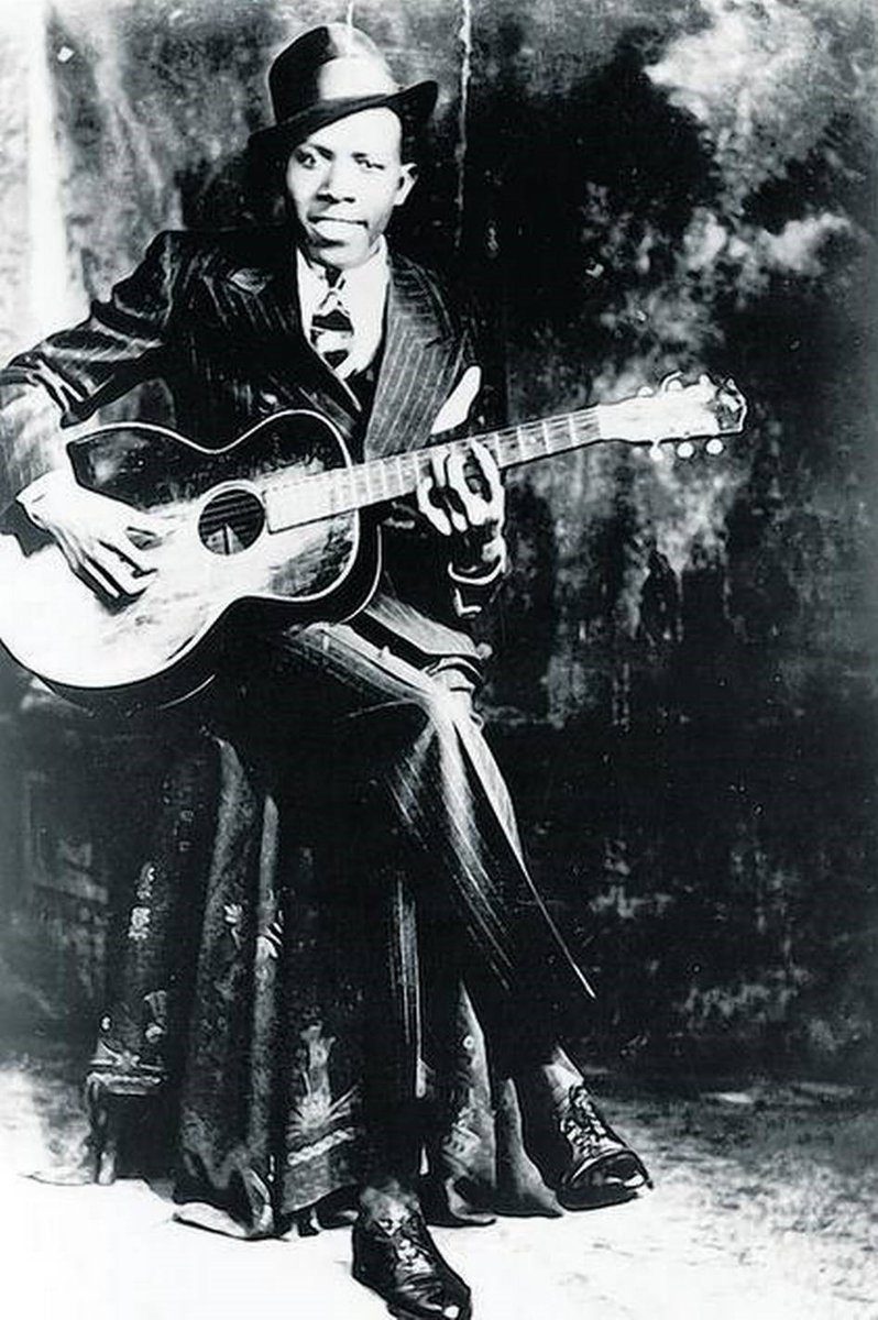 Happy heavenly birthday to Robert Johnson. He was an American blues musician, guitarist, singer and songwriter with a recording career of only 7 months. He is recognized as the master of the Delta blues style, and as one of the most influential musicians of the 20th century. #RIP