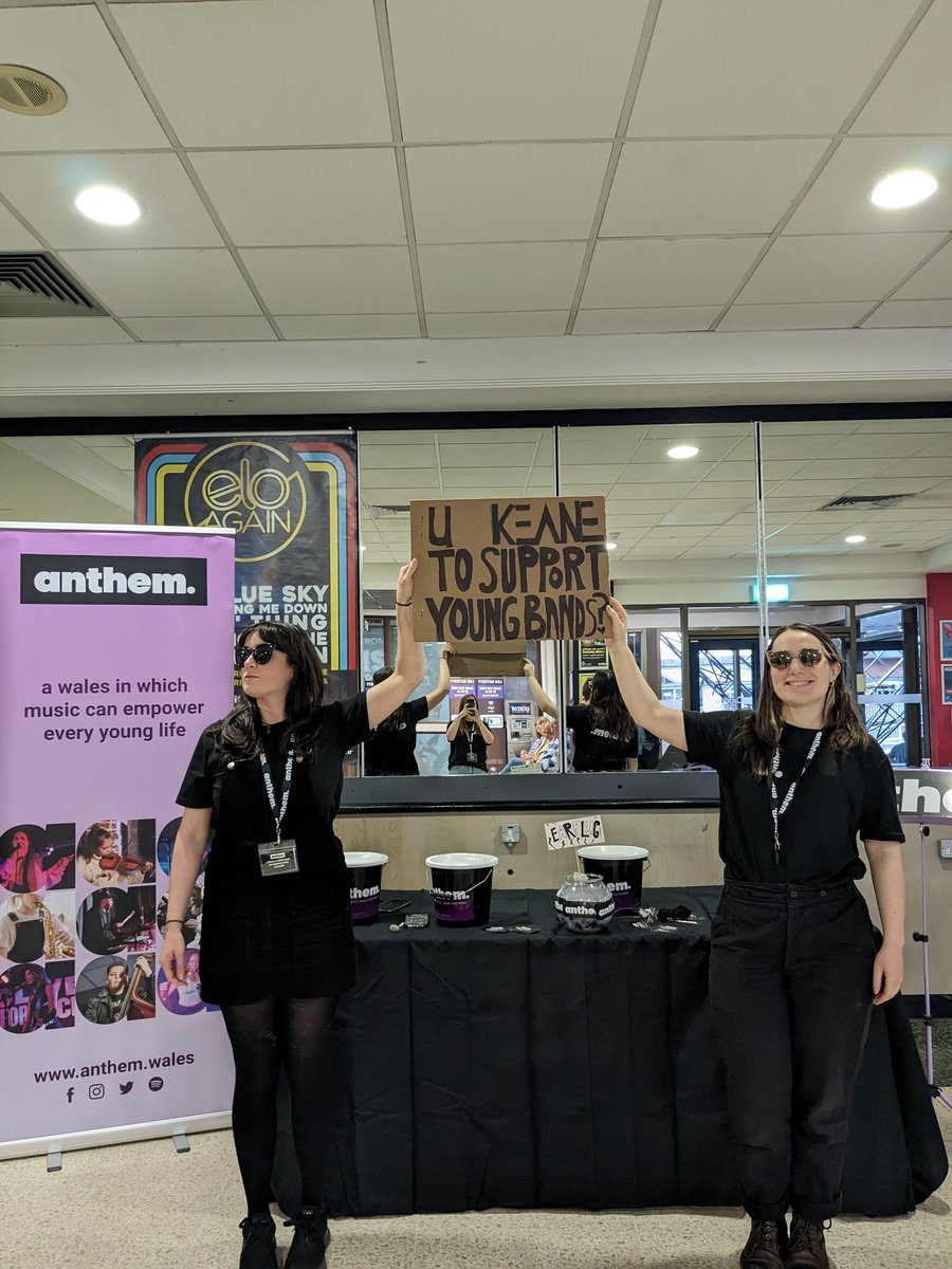 The <a href="/Anthem_Cymru/">Anthem</a> team had great fun collecting tonight at <a href="/UtilitaArenaCDF/">Utilita Arena Cardiff</a> for <a href="/keaneofficial/">Keane</a> 😎 Thanks for having us! If you're 'Keane' to support young musicians in Wales and you're feeling generous, any donations will be gratefully received! 
anthem.wales/donation