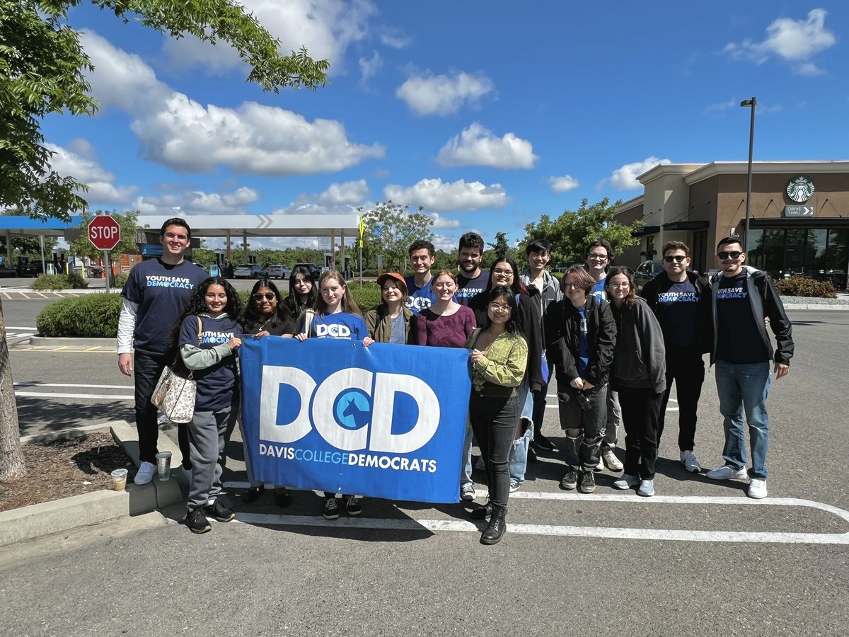 Last weekend, we knocked hundreds of doors in Central Valley to support <a href="/rudysalasjr/">Rudy Salas Jr</a> and <a href="/AdamGrayCA/">Adam C. Gray</a> in their competitive House races! 🔥

Thank you to our members and other young Democrats for joining us and putting in the work to flip these districts!