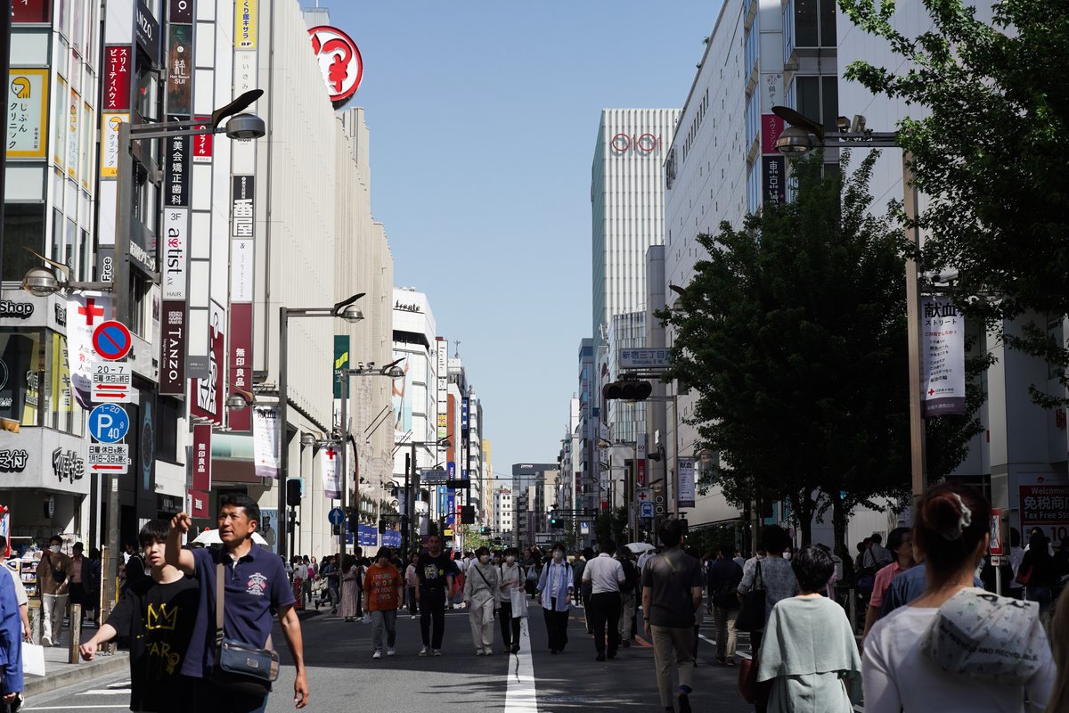 新宿 休日 α7C/KONICA HEXANON AR 57mm F1.4