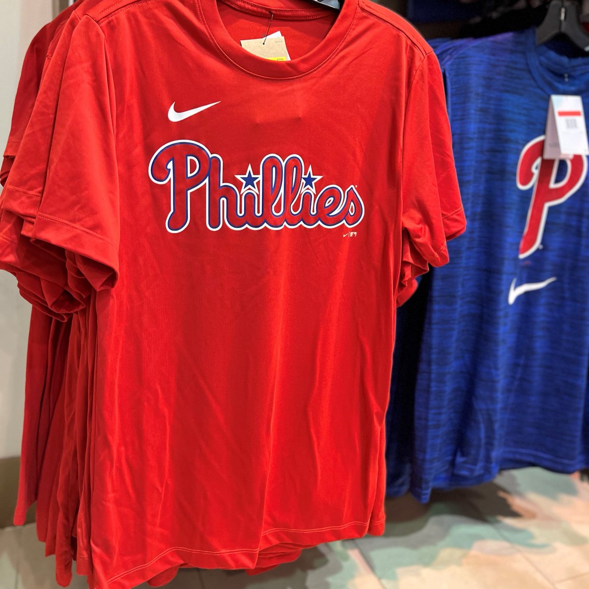 PREIT's tweet image. Attention #Philly sports fans: @Rally_House is now open at @WillowGrovePark and @ViewmontMall! Stop by to pick up apparel, accessories, and jerseys to rep your favorite teams.