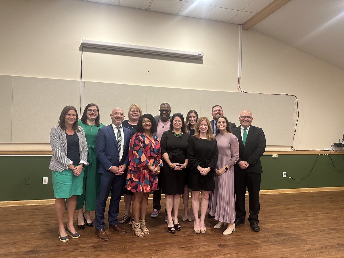 So proud to learn and lead each and every day with these amazing SF school leaders! 💚South Fayette is truly blessed…as am I! ⁦@SouthFayetteSD⁩ #SFLionPride