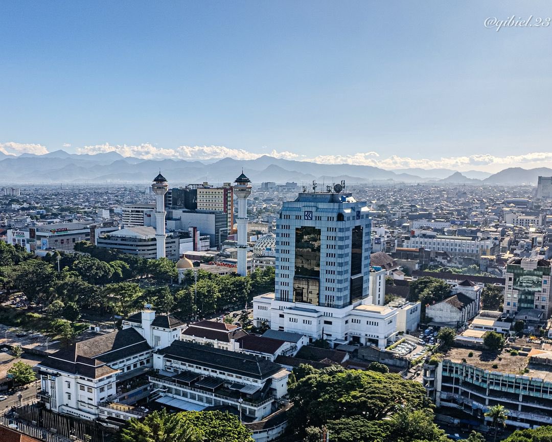 infobdg's tweet photo. Hari ini mau ngapain aja Wargi Bandung?
Foto : IG qibiel.23
#inimahBDG https://t.co/FMuFRaCuC6