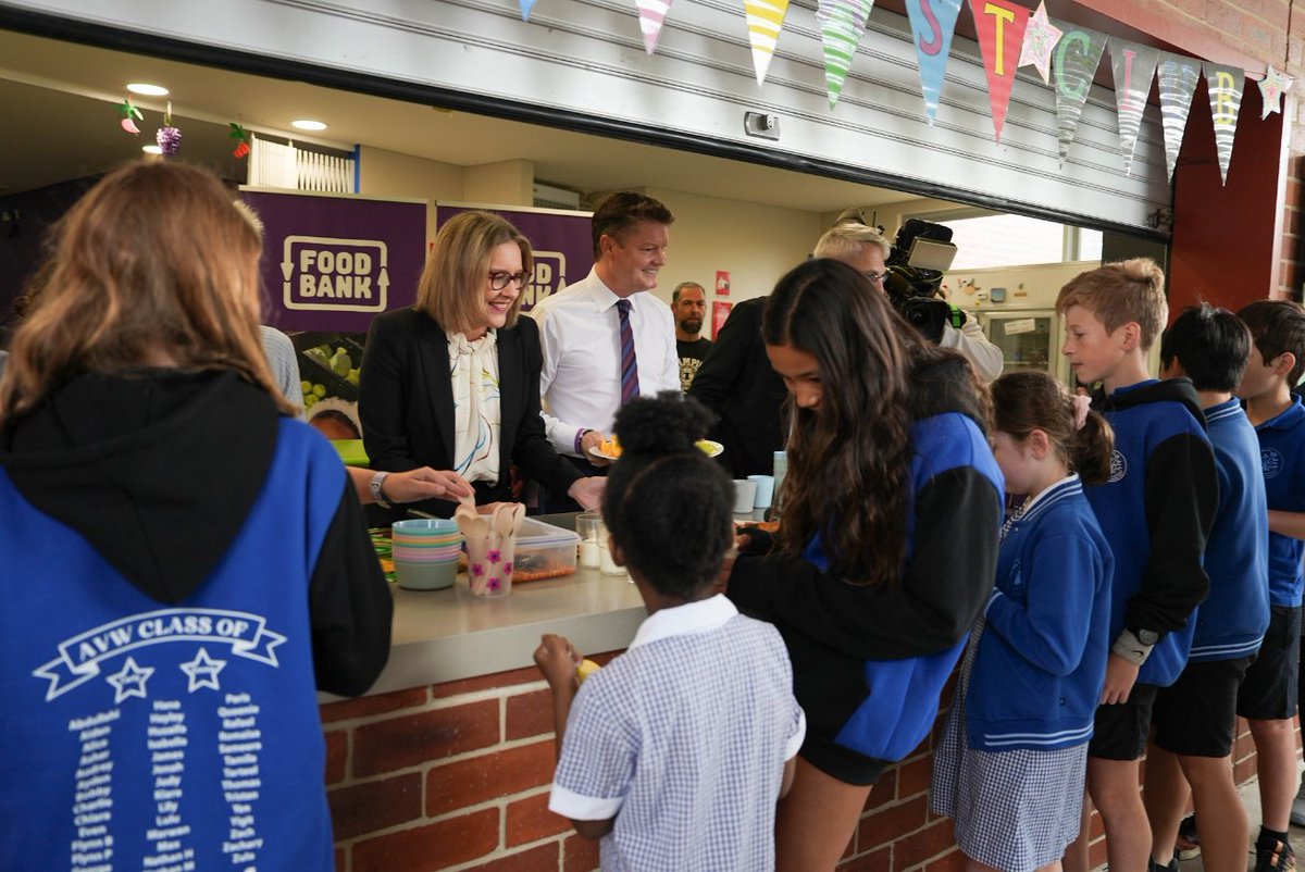 MettaBhavana1's tweet photo. "From next year, every government school student across Victoria can get daily brekky at no cost – because kids can't learn when they're hungry." 
Thanks, Jacinta! #SchoolBreakfastClub https://t.co/gjUoLAGZgN