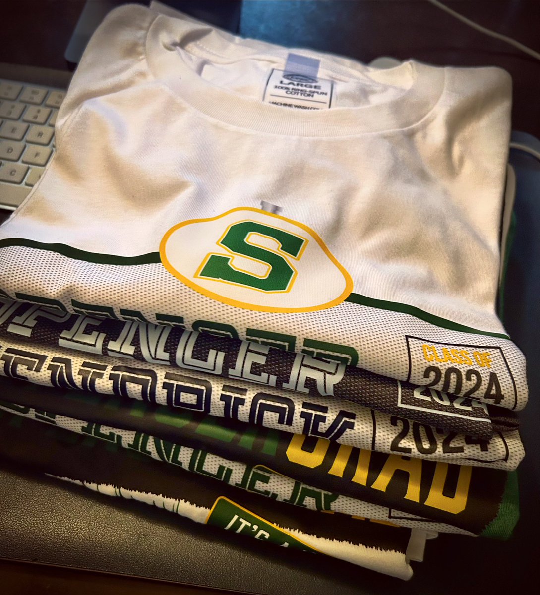 prepcolors's tweet photo. Official Launch day. Grab your shirts if you haven’t already. 
.
.
.
#ClassOf2024
#GradCollection
#PrepColors https://t.co/1Zs3FUVCAm