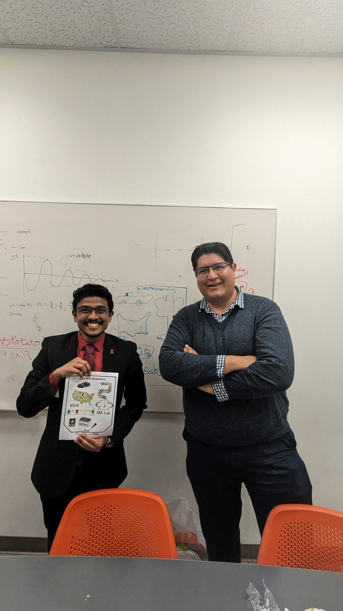 🎉Feeling happy for the success and prospects of our two newly minted PhDs Abhiroop Mishra and Aravind Baby @AravindBabs Both made contributions to our understanding of #EnergyStorage and both @IllinoisMatSE grads who trusted us analyticals to  create new methods @ChemistryUIUC