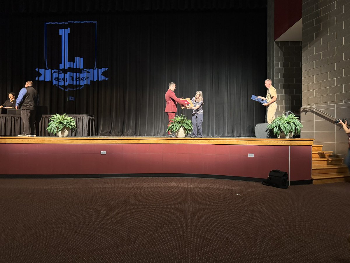 What a great celebration for the @LewisvilleHS Class of 2024 Senior Honors and Awards Night! Enjoyed seeing all of the achievements of this great class @LewisvilleISD #OneLISD #BetheOne for kids #RappontheRoad