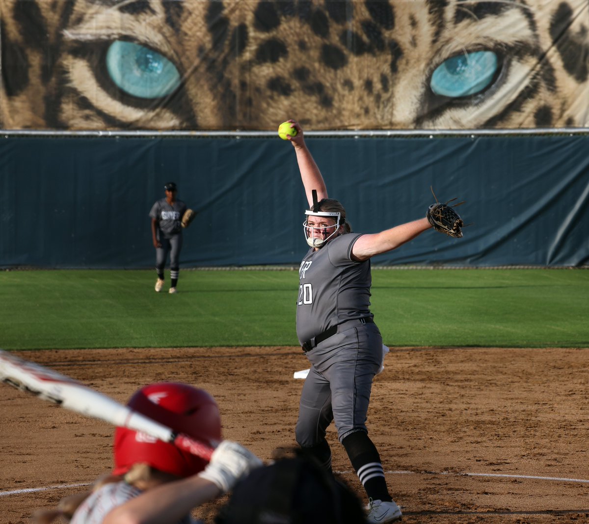 🥎 Softball playoffs Top-ranked Denton Guyer too much for Flower Mound Marcus Full story: dallasnews.com/high-school-sp…